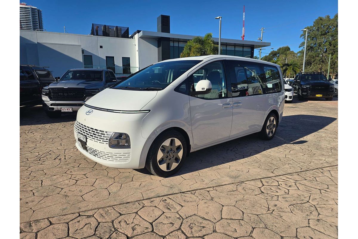 2024 Hyundai STARIA Highlander US4.V3