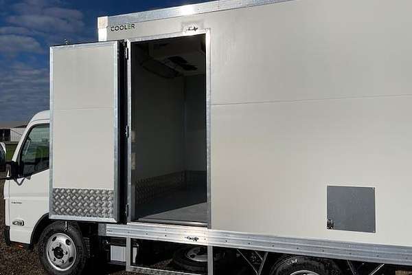 2024 Fuso Canter 515 City Cab