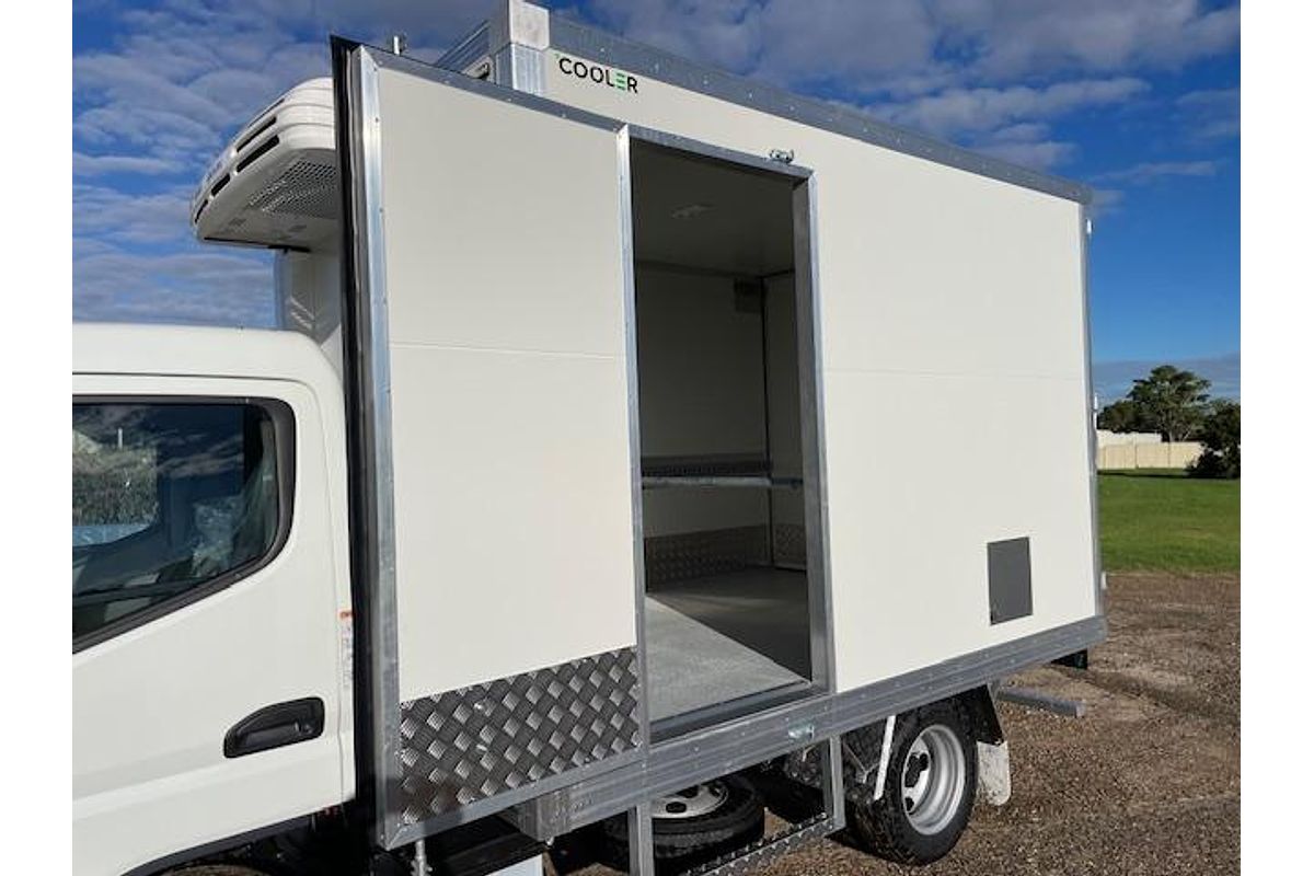 2024 Fuso Canter 515 City Cab