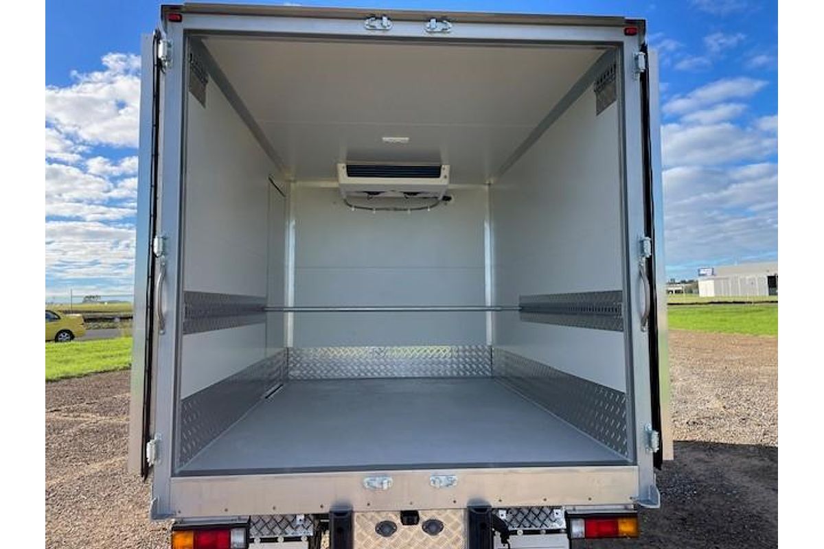 2024 Fuso Canter 515 City Cab