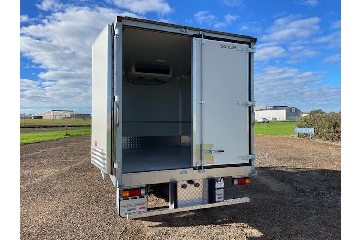 2024 Fuso Canter 515 City Cab