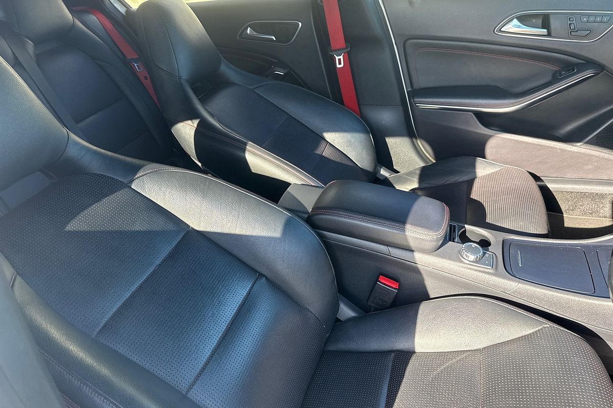 2014 Mercedes-Benz A-Class A250 Sport W176