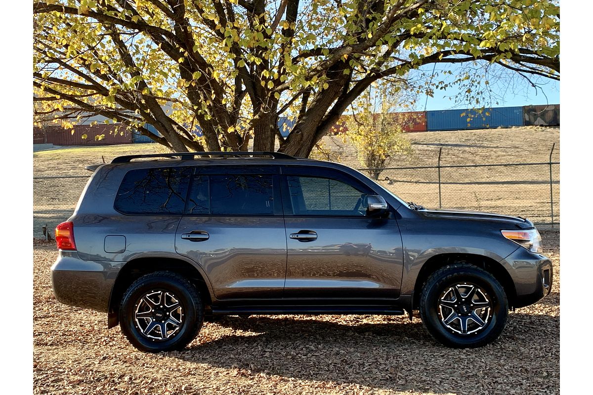 2015 Toyota Landcruiser VX URJ202R