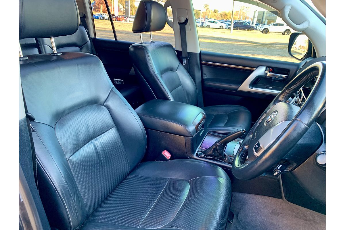 2015 Toyota Landcruiser VX URJ202R