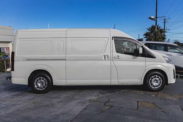 2022 Toyota Hiace GDH320R