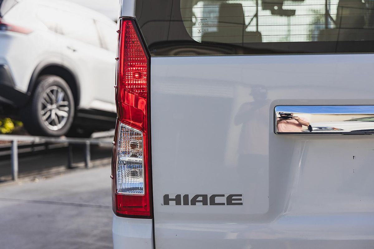 2022 Toyota Hiace GDH320R