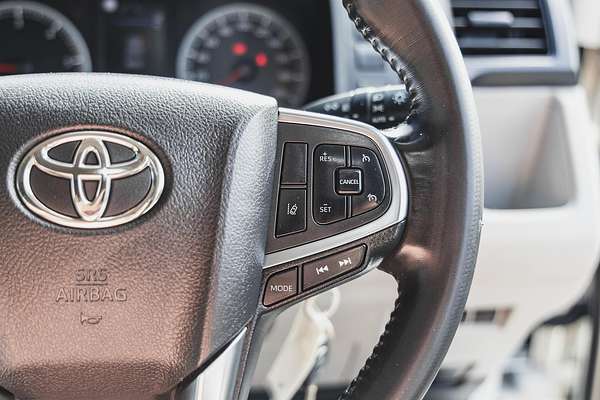 2022 Toyota Hiace GDH320R