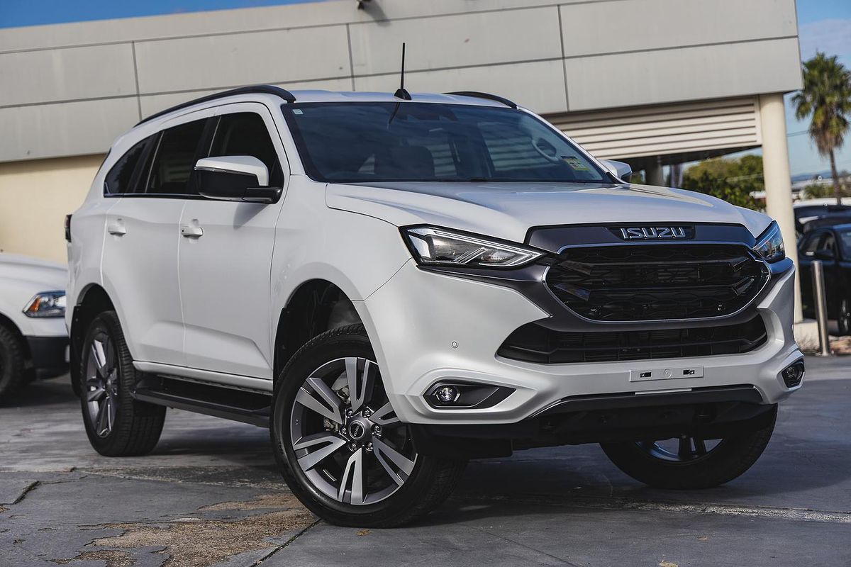2023 Isuzu MU-X LS-T