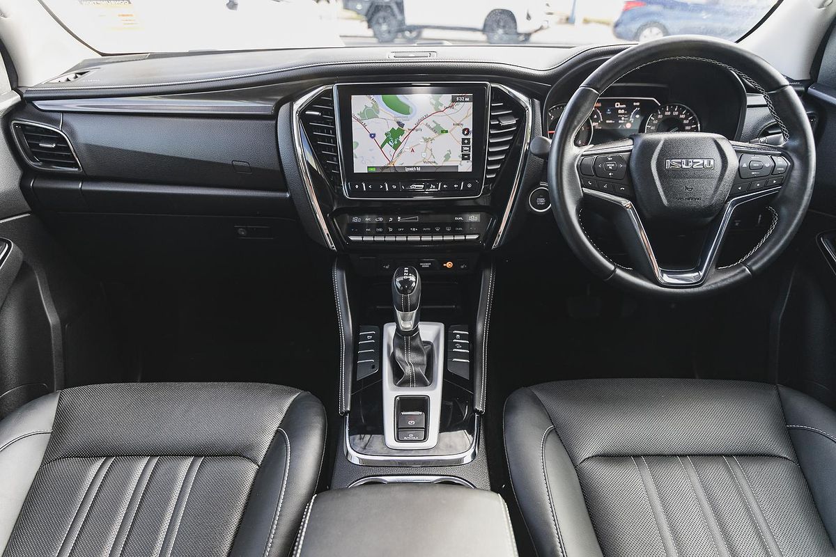 2023 Isuzu MU-X LS-T