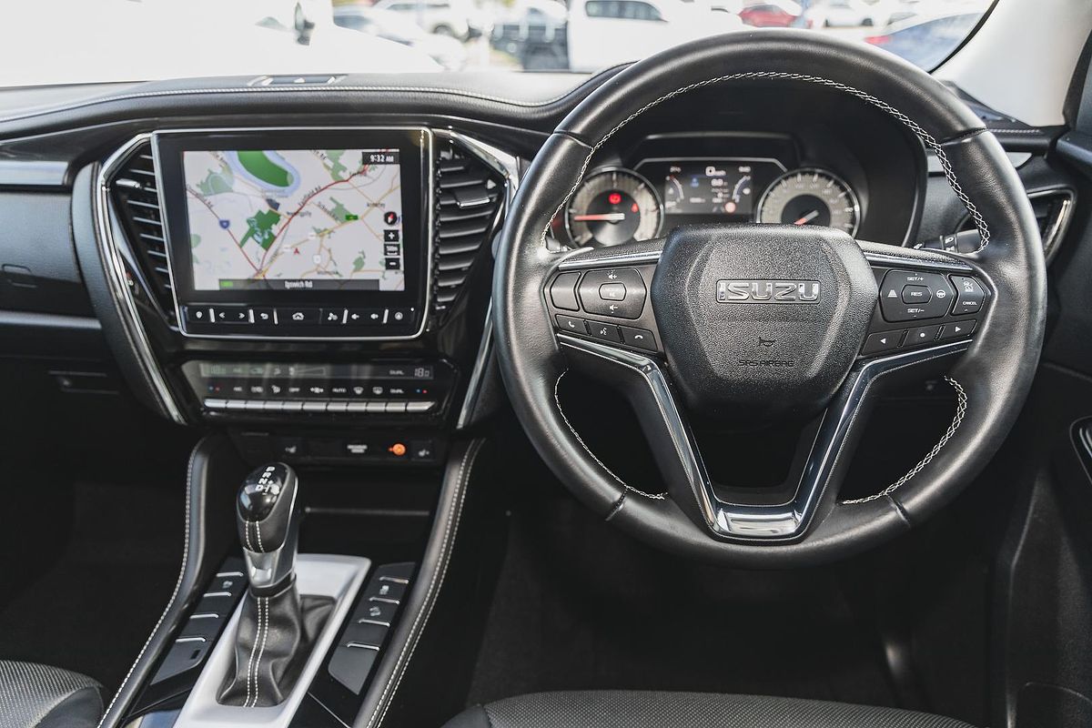 2023 Isuzu MU-X LS-T
