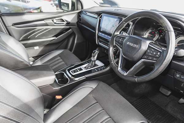 2023 Isuzu MU-X LS-T