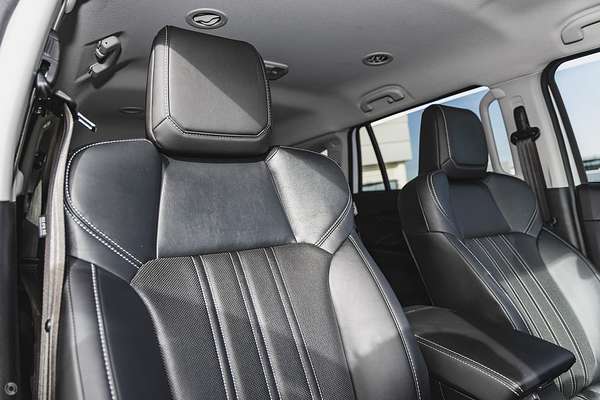 2023 Isuzu MU-X LS-T