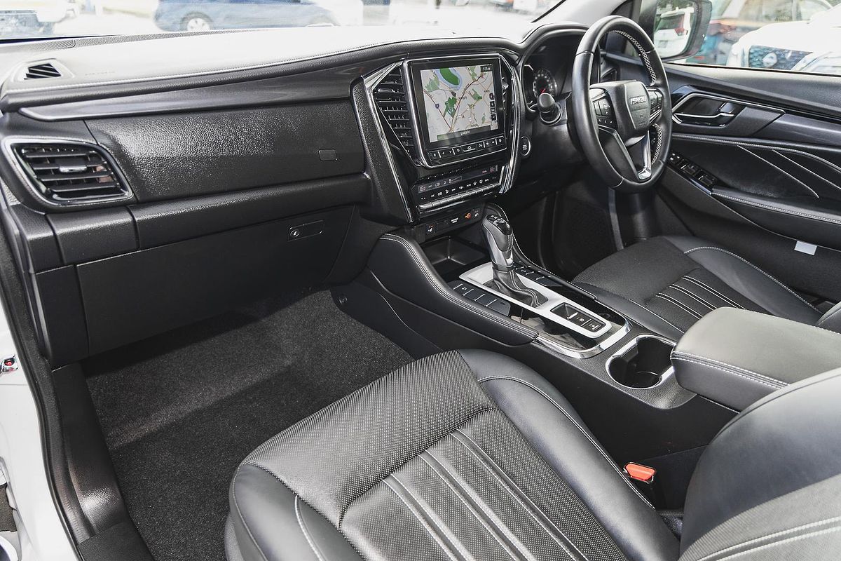 2023 Isuzu MU-X LS-T
