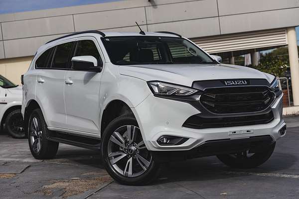 2023 Isuzu MU-X LS-T