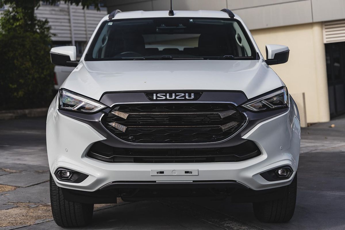 2023 Isuzu MU-X LS-T