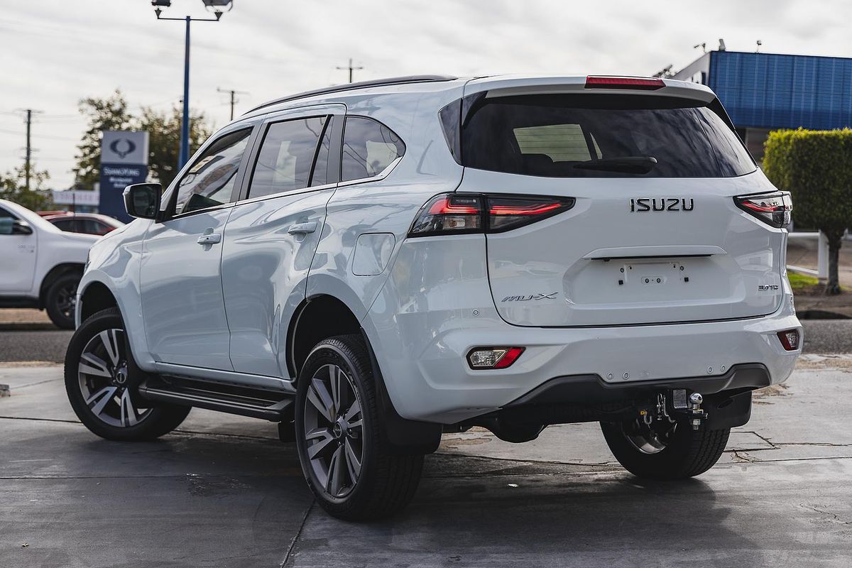 2023 Isuzu MU-X LS-T