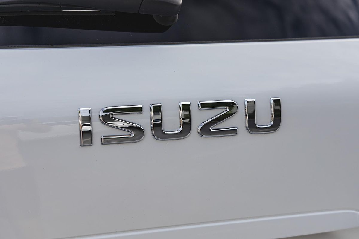 2023 Isuzu MU-X LS-T