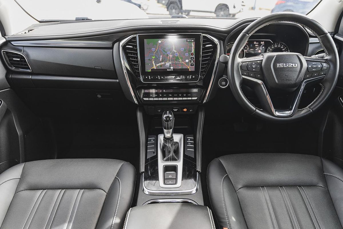 2023 Isuzu MU-X LS-T