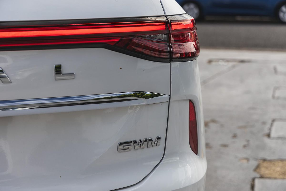 2022 GWM H6 Lux B01