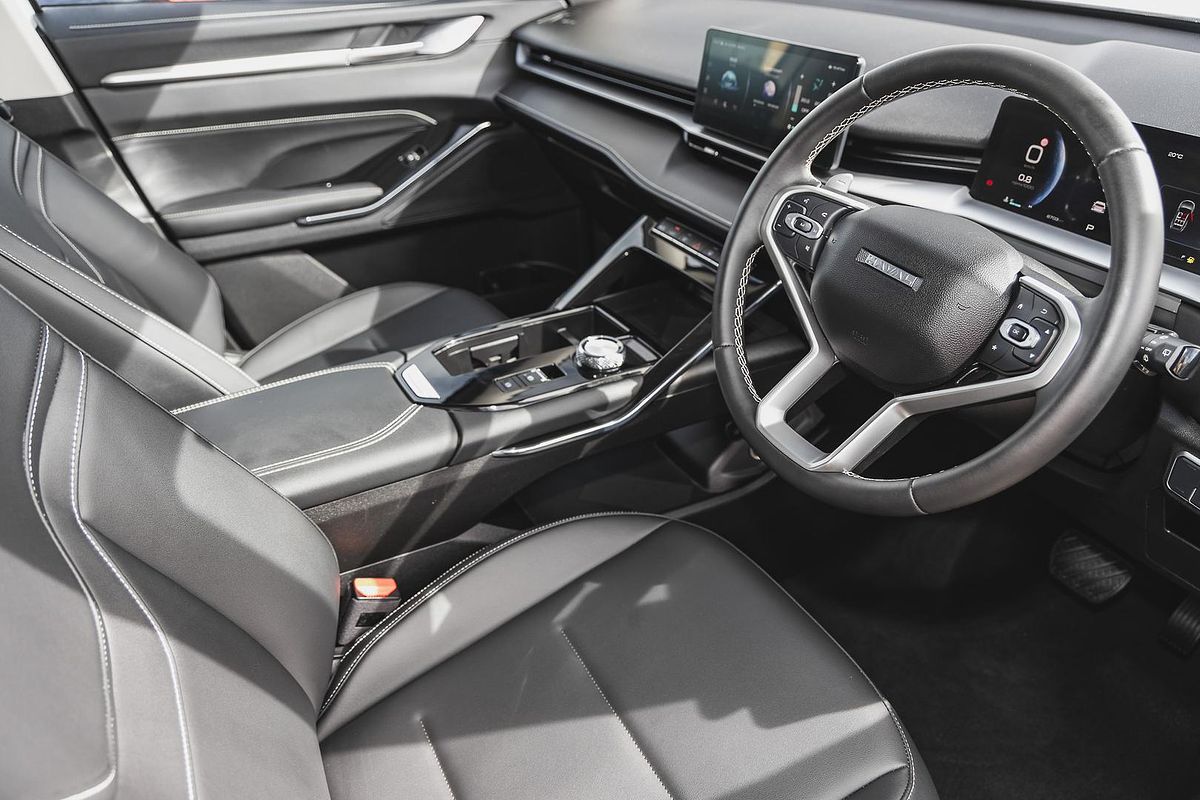 2022 GWM H6 Lux B01