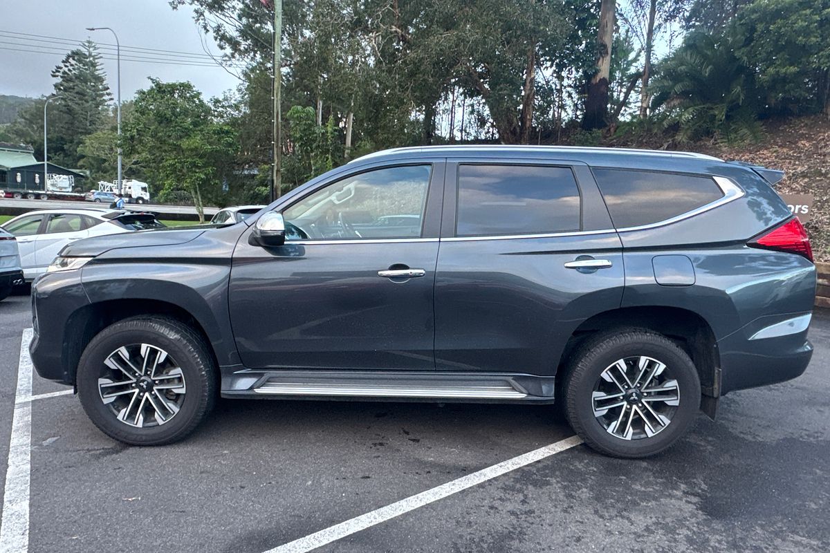 2023 Mitsubishi Pajero Sport GLS QF