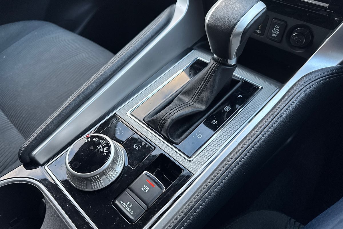 2023 Mitsubishi Pajero Sport GLS QF