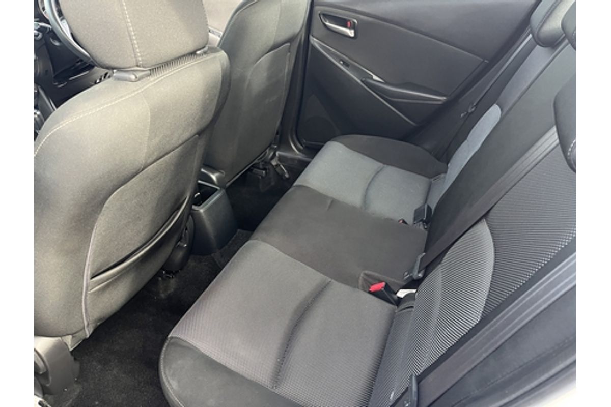 2017 Mazda 2 Maxx DL Series