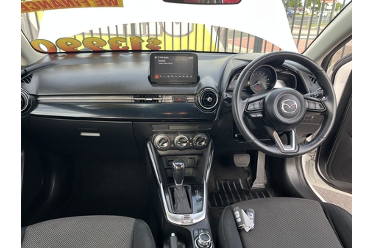 2017 Mazda 2 Maxx DL Series