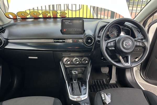 2017 Mazda 2 Maxx DL Series