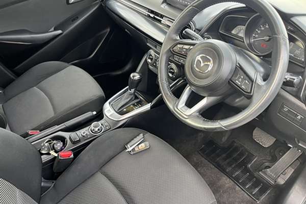 2017 Mazda 2 Maxx DL Series