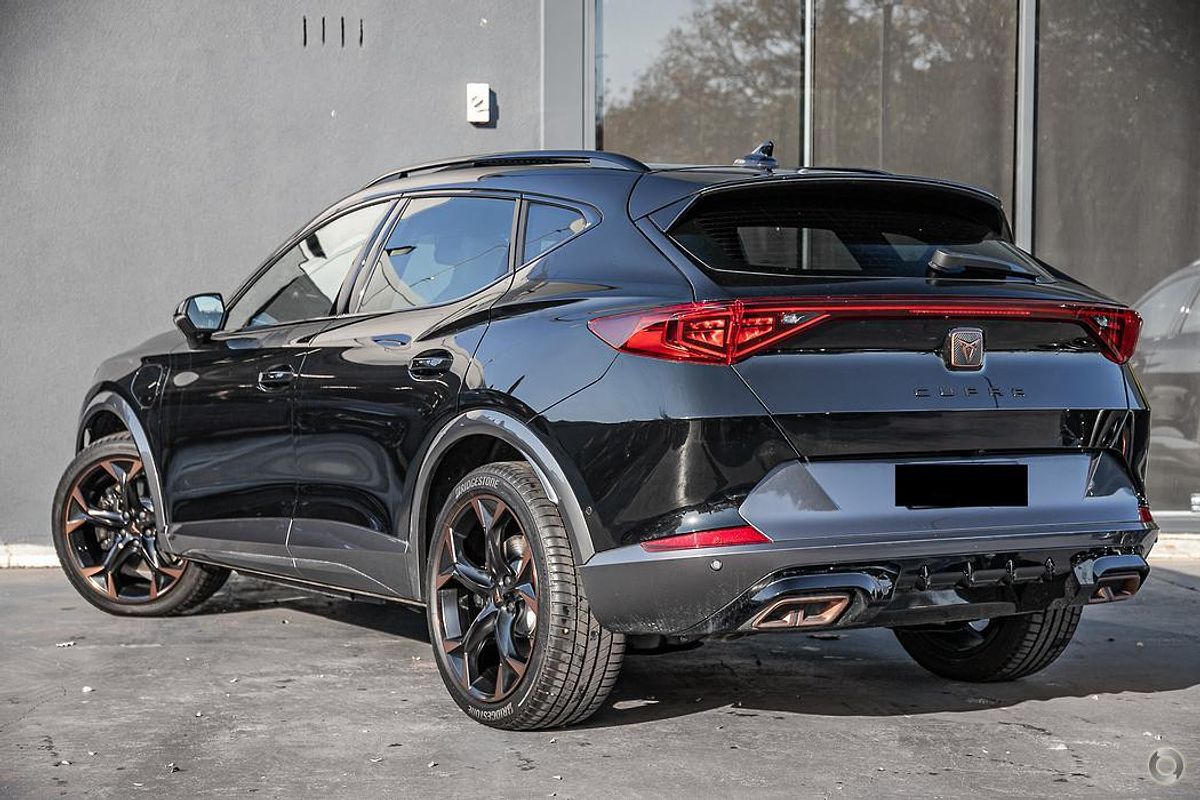 2024 CUPRA Formentor VZe Tribe Edition KM