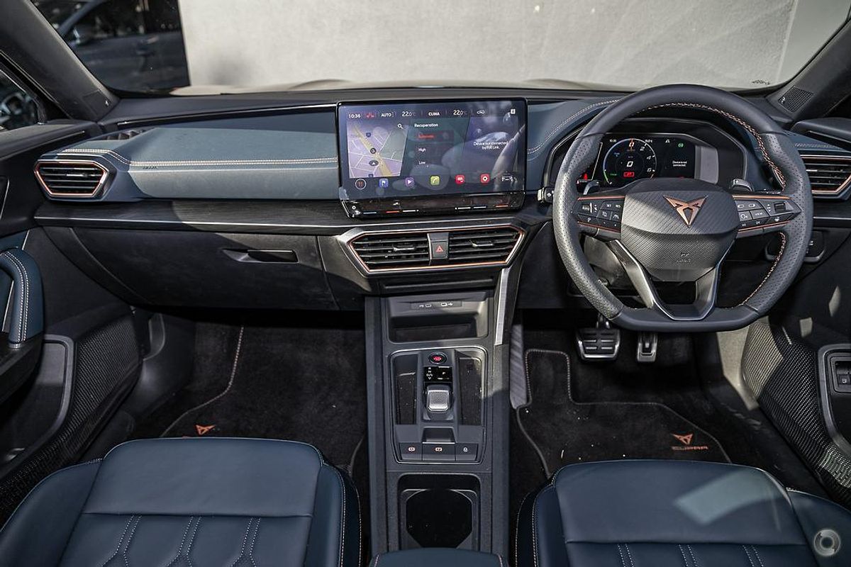 2024 CUPRA Formentor VZe Tribe Edition KM