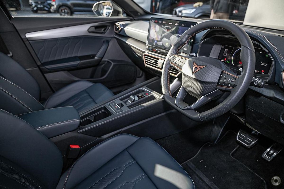 2024 CUPRA Formentor VZe Tribe Edition KM