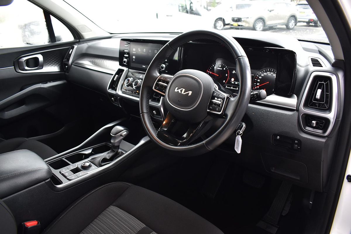 2023 Kia Sorento S MQ4