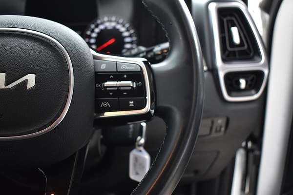 2023 Kia Sorento S MQ4