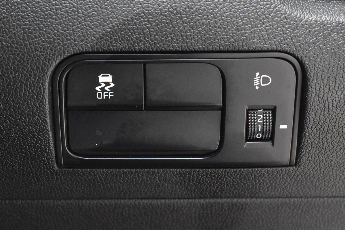 2023 Kia Sorento S MQ4