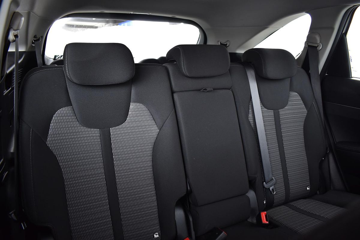 2023 Kia Sorento S MQ4