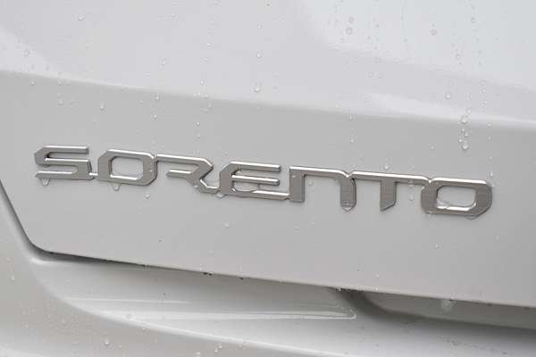2023 Kia Sorento S MQ4