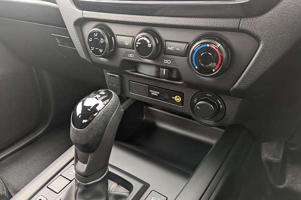 2025 Isuzu D-MAX X-RIDER 4X4