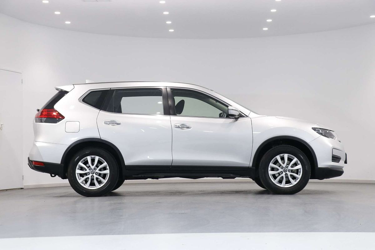 2022 Nissan X-TRAIL ST T32