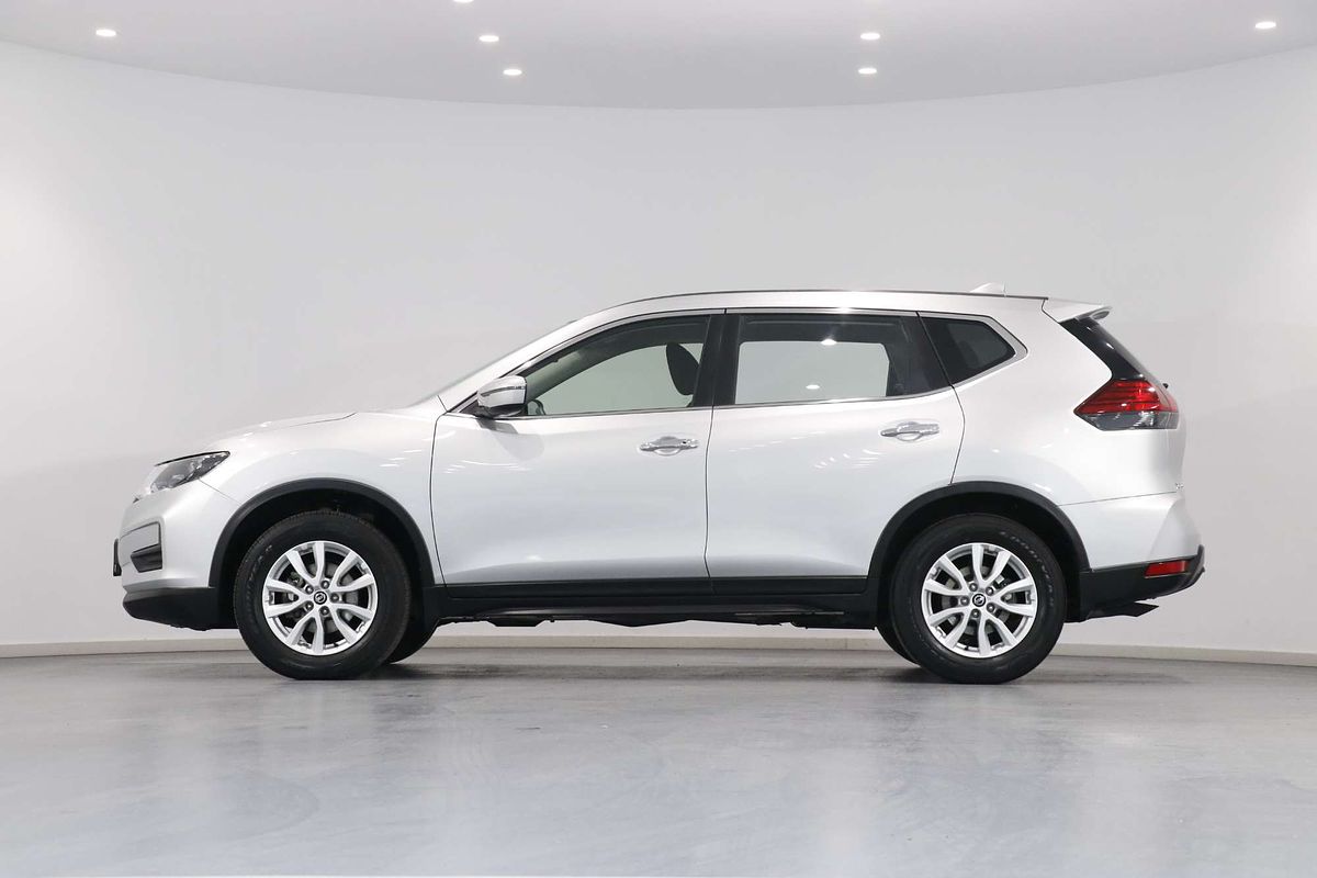 2022 Nissan X-TRAIL ST T32