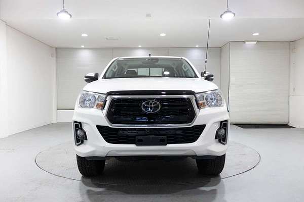 2020 Toyota Hilux SR GUN126R 4X4