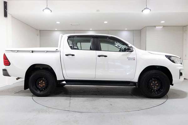 2020 Toyota Hilux SR GUN126R 4X4