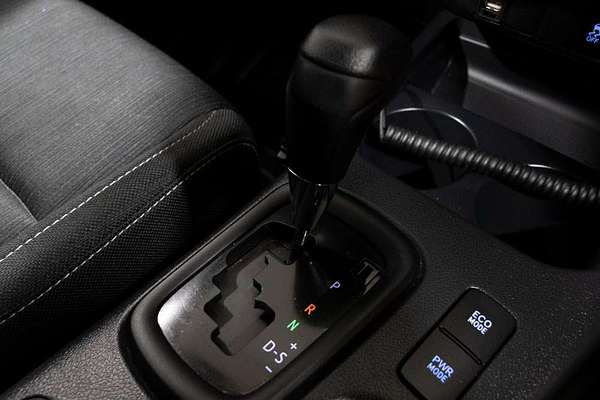 2020 Toyota Hilux SR GUN126R 4X4