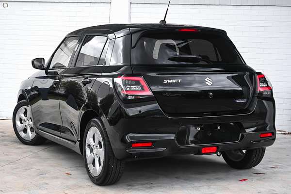 2025 Suzuki Swift Hybrid Plus UZ