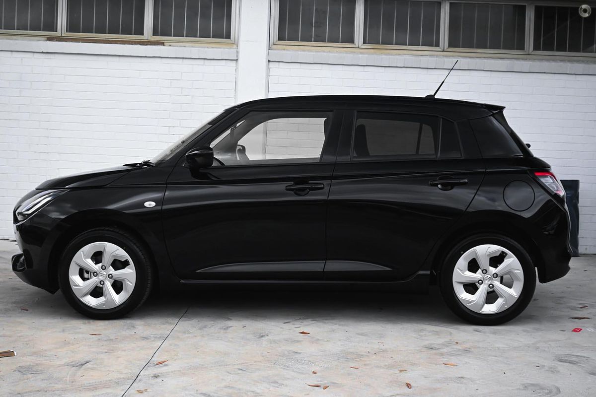 2025 Suzuki Swift Hybrid Plus UZ