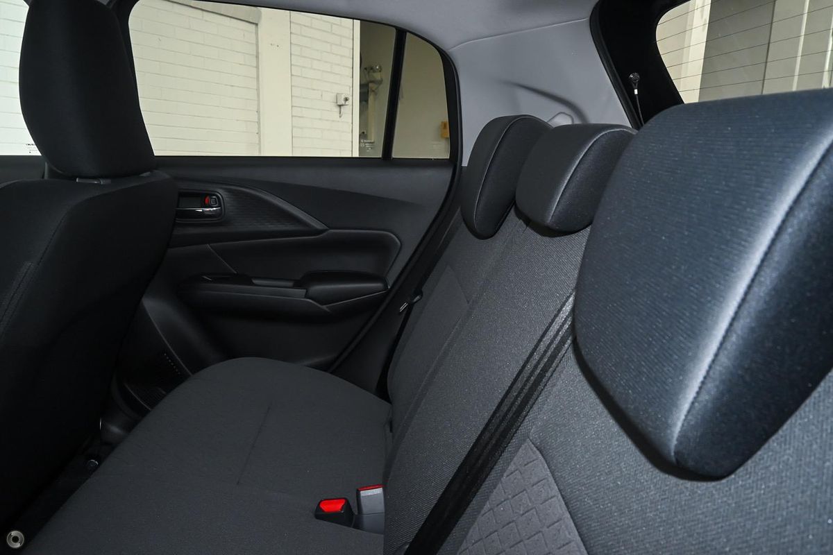 2025 Suzuki Swift Hybrid Plus UZ