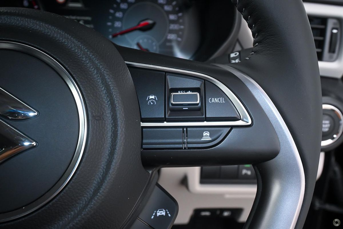 2025 Suzuki Swift Hybrid Plus UZ