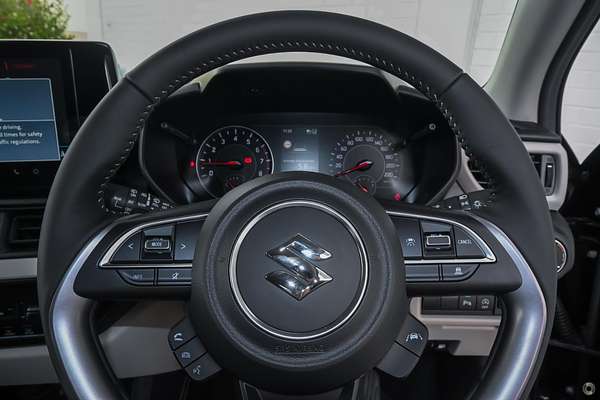 2025 Suzuki Swift Hybrid Plus UZ