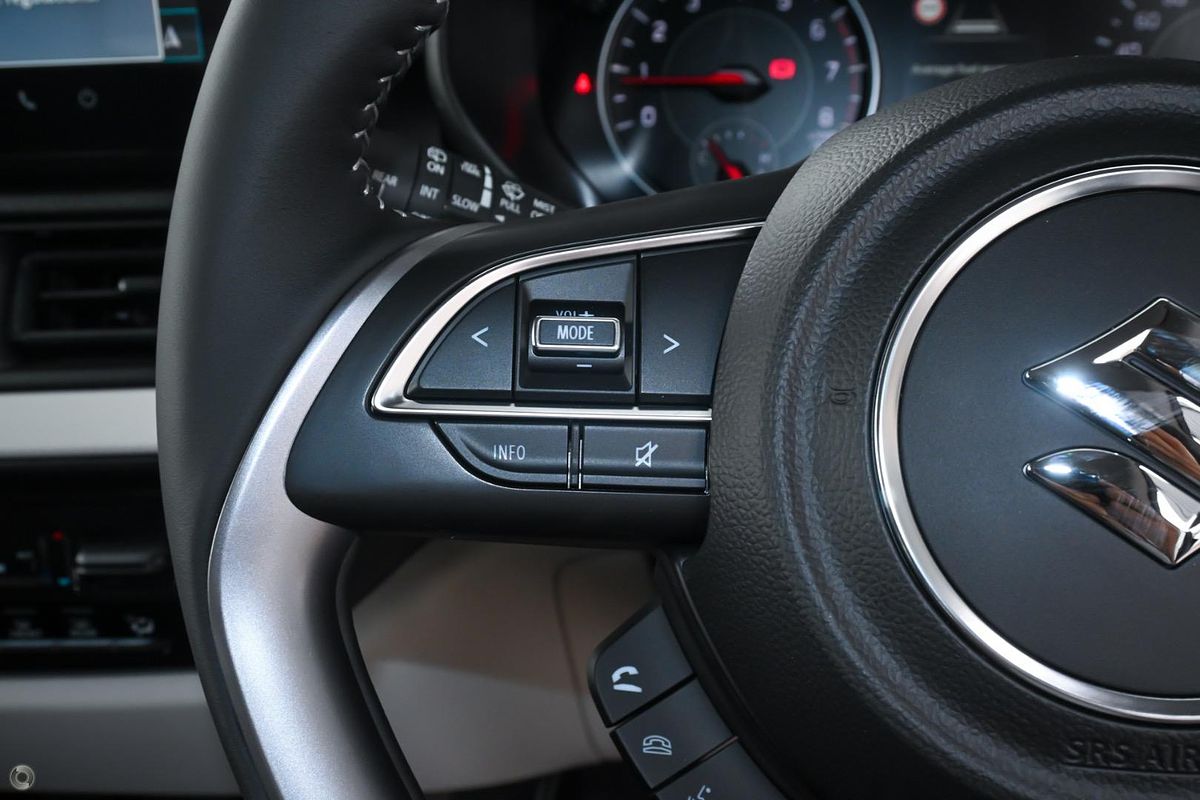 2025 Suzuki Swift Hybrid Plus UZ